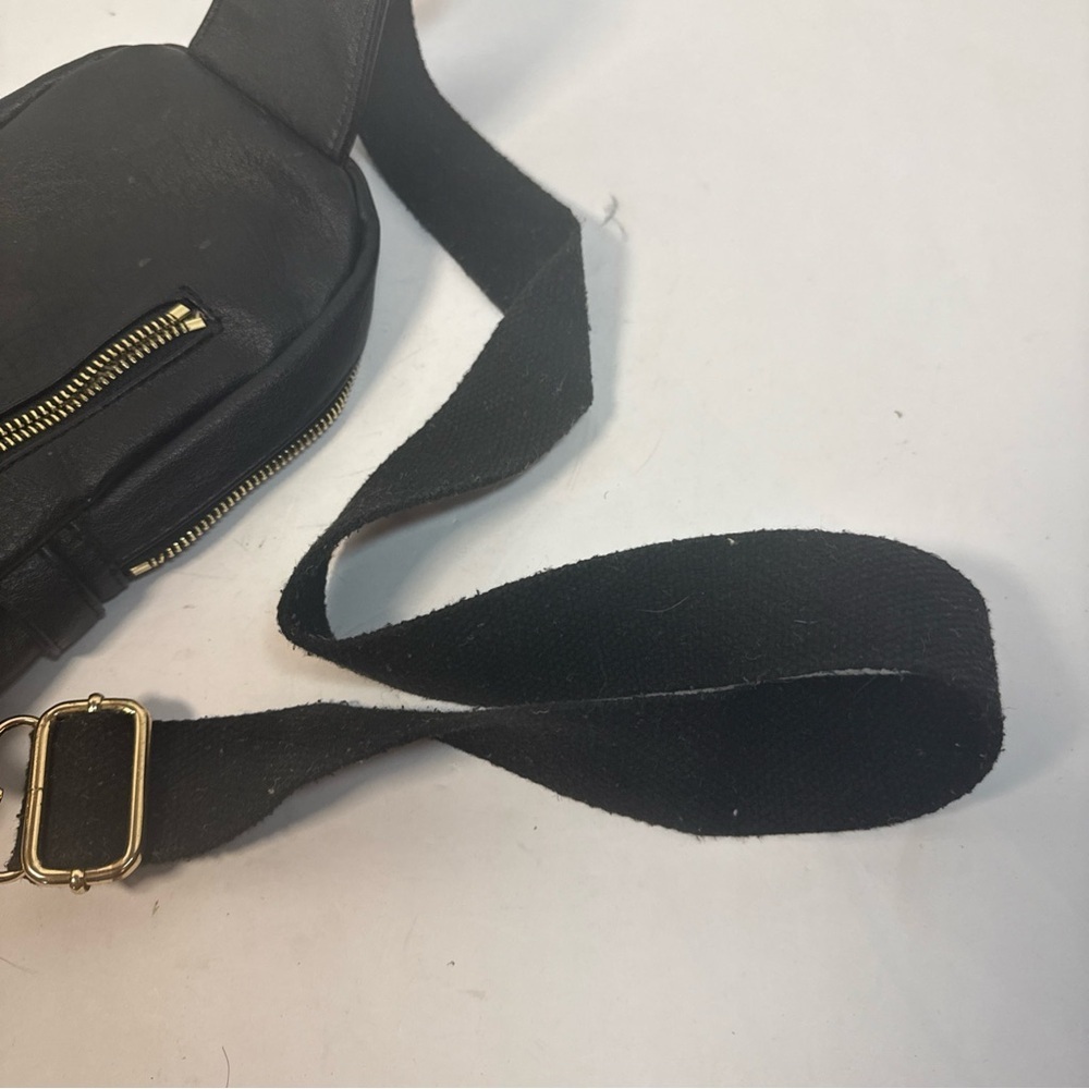Black, Leather Sling, Backpack Adjustable Strap, Zipper READ - Picture 7 of 8